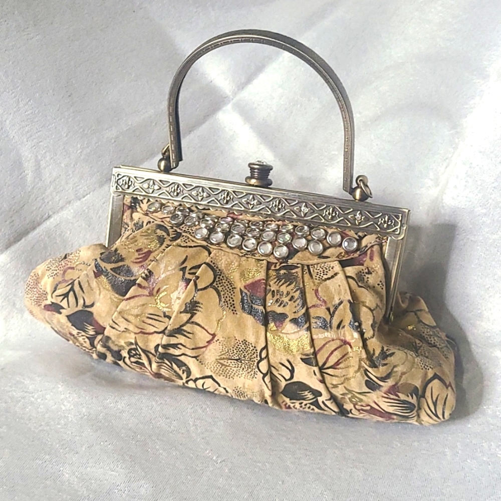 MAKE A OFFER!!Vintage Max Mayer tapestry bag